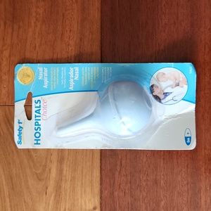 🔵🔴👶NWT Baby blue handheld nasal aspirator. One size.